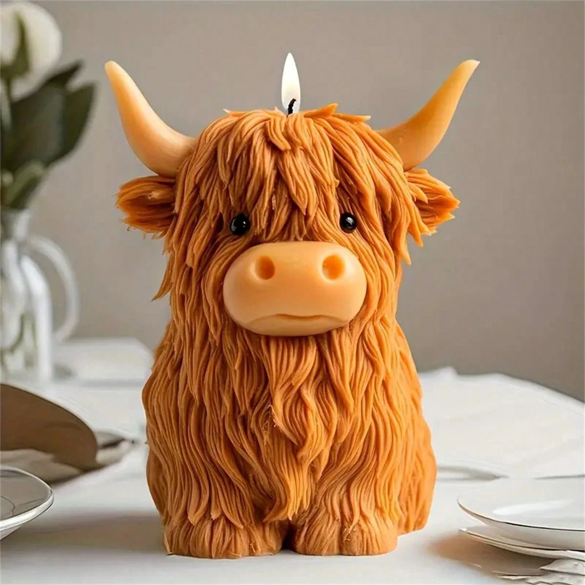 Wehous Highland Cow Beeswax Candle - Bitterroot Buzz Bees