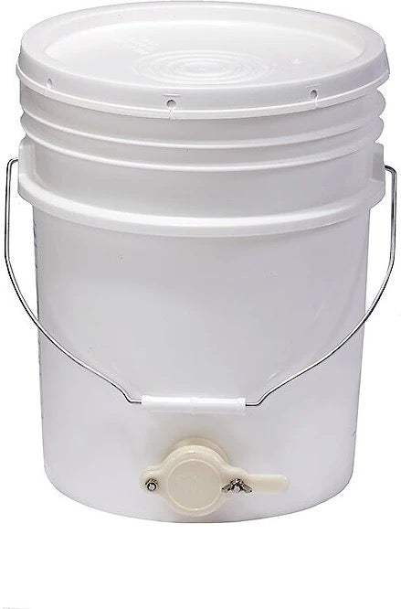 5 Gallon Bottling Pail with Honey Gate and Lid - Bitterroot Buzz Bees